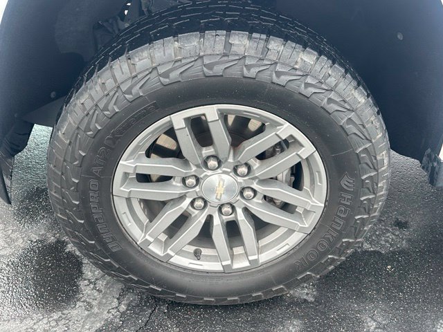 Used 2023 Chevrolet Colorado LT RWD image 14