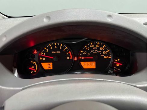 Used 2020 Nissan Frontier SV image 15