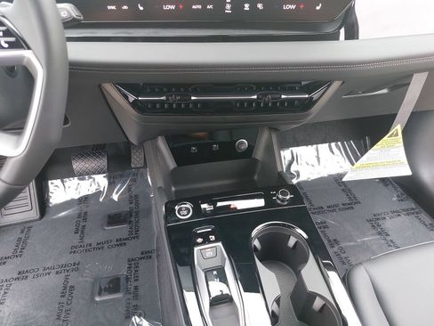 New 2027 Audi Q6 e-tron Premium AWD/4WD image 22