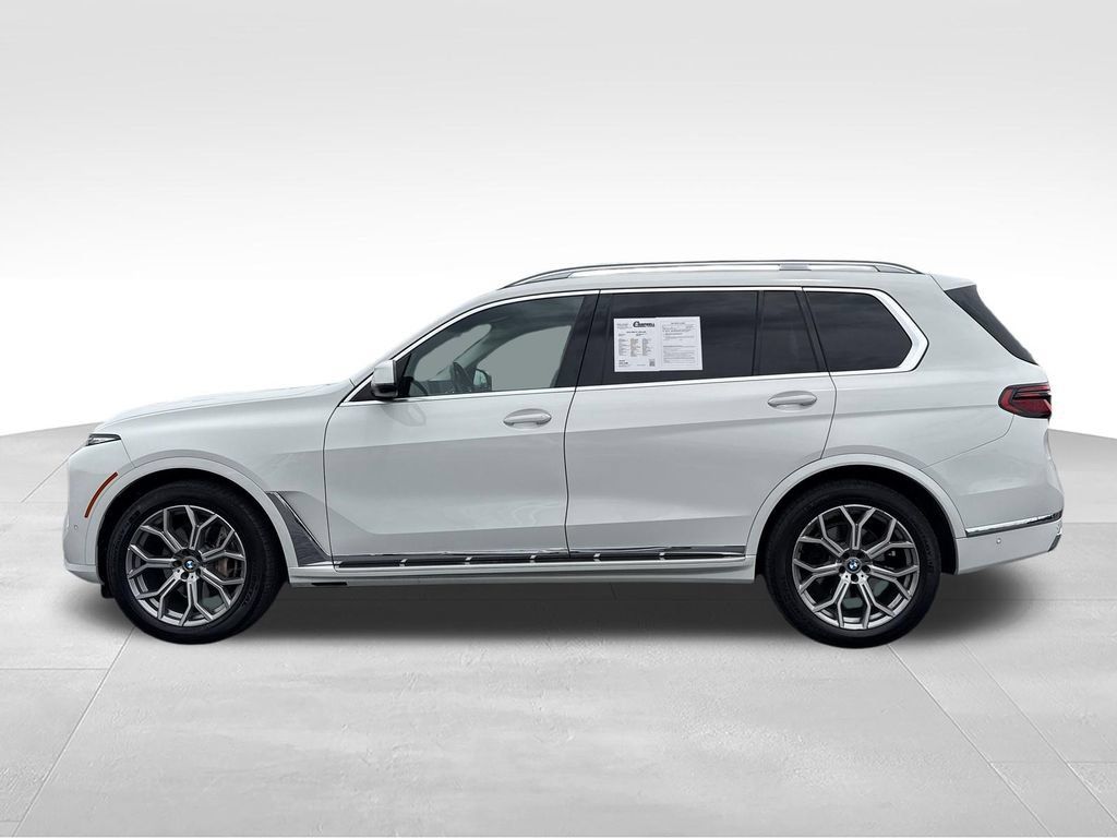 Used 2023 BMW X7 xDrive40i w/ Premium Package AWD/4WD image 2