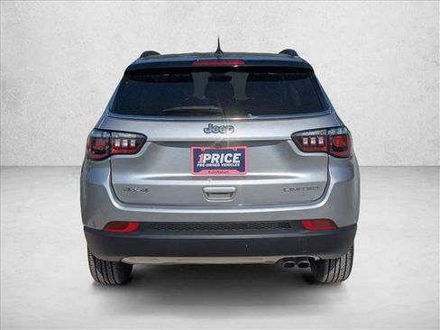 Used 2022 Jeep Compass Limited AWD/4WD image 6