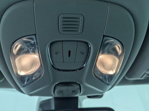 Certified 2020 Jeep Compass Latitude image 27