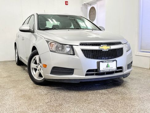 Used 2013 Chevrolet Cruze LT image 3