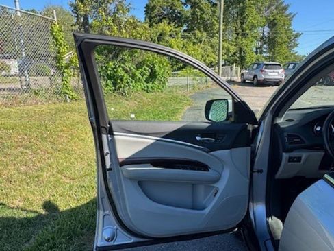 Used 2016 Acura MDX SH-AWD w/ Technology Package image 5