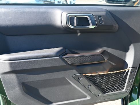 Used 2024 Ford Bronco Badlands image 27