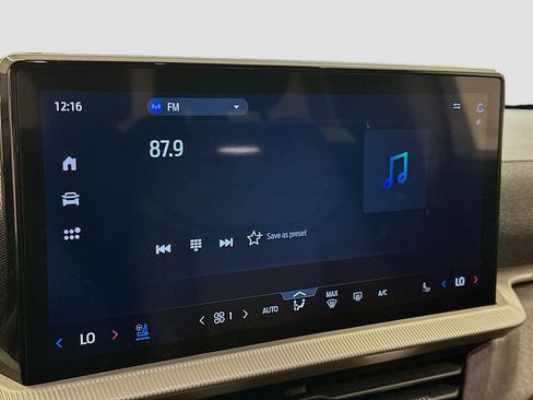 Used 2025 Ford Explorer Platinum w/ LUX Leather Package image 21