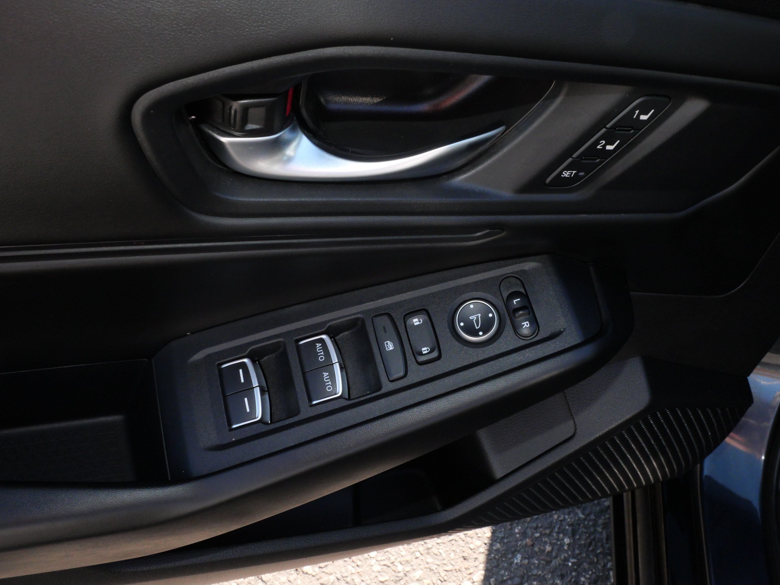 Used 2024 Honda Accord EX-L image 19