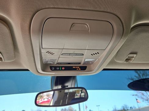 Used 2023 GMC Acadia Denali image 21