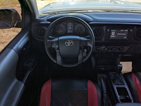Used 2019 Toyota Tacoma SR w/ SR Convenience Package image 12