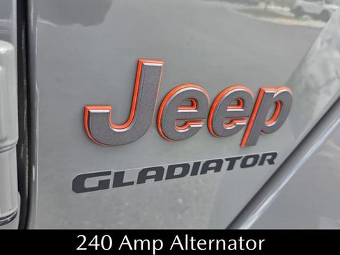 Used 2022 Jeep Gladiator Mojave w/ LED Lighting Group AWD/4WD image 17