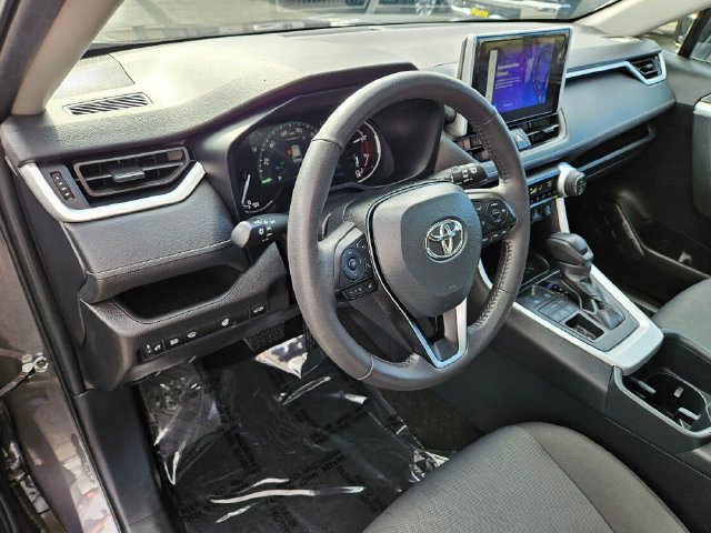 Used 2025 Toyota RAV4 XLE w/ Convenience Package AWD/4WD image 24