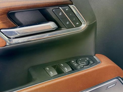 Used 2024 GMC Sierra 2500 Denali Ultimate image 22