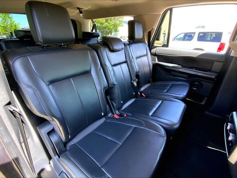 Used 2024 Ford Expedition Max XLT AWD/4WD image 19