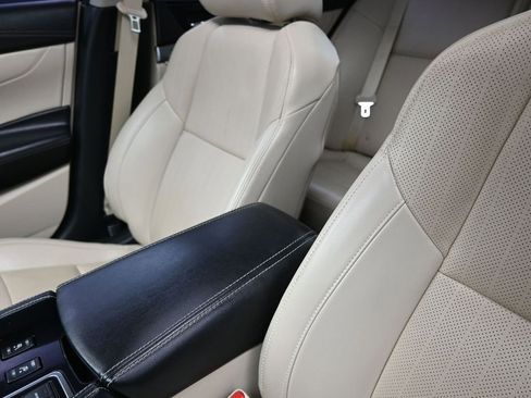 Used 2017 Nissan Maxima 3.5 SL image 14