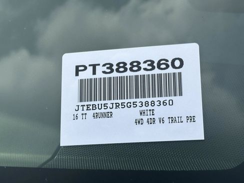 Used 2016 Toyota 4Runner Trail AWD/4WD image 14