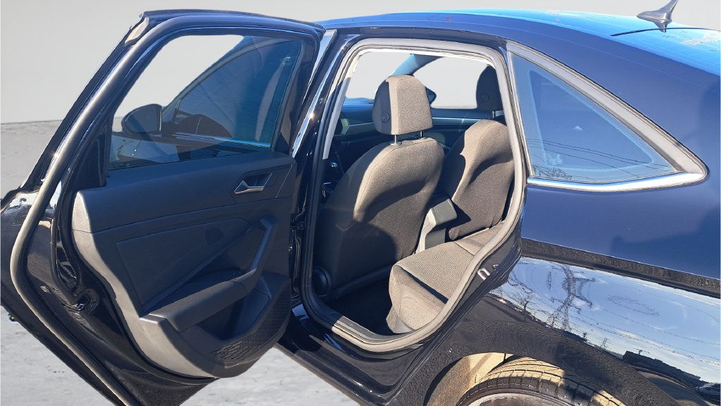 Used 2021 Volkswagen Jetta S FWD image 11