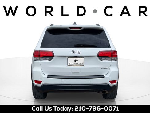 Used 2021 Jeep Grand Cherokee Laredo RWD image 4