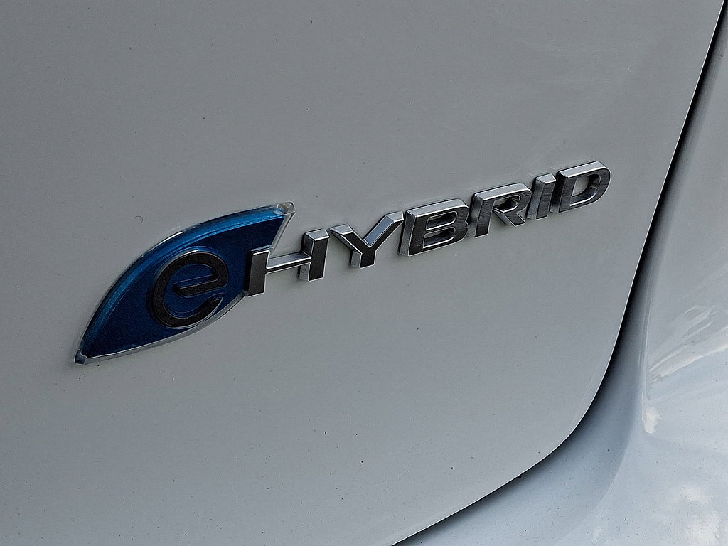Used 2025 Chrysler Pacifica Pinnacle FWD image 30