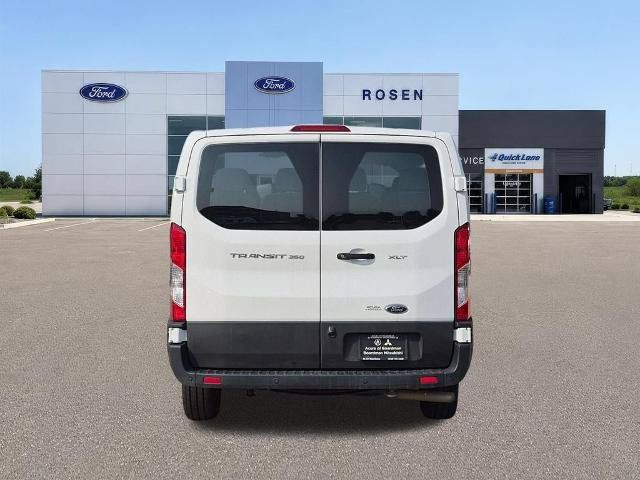 Used 2023 Ford Transit 350 XLT RWD image 4