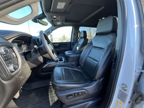 Certified 2022 GMC Sierra 3500 Denali w/ Denali Ultimate Package image 20