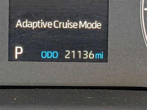 Used 2025 Toyota Corolla LE image 21