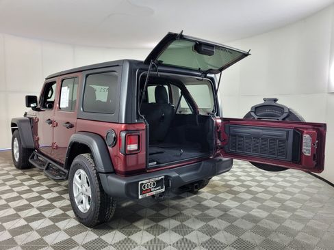 Used 2021 Jeep Wrangler Unlimited Sport S image 8