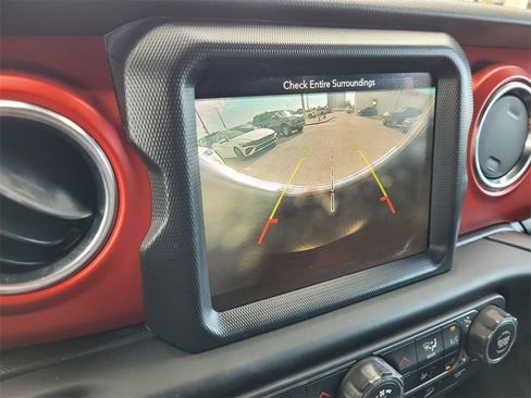 Used 2019 Jeep Wrangler Unlimited Rubicon image 31