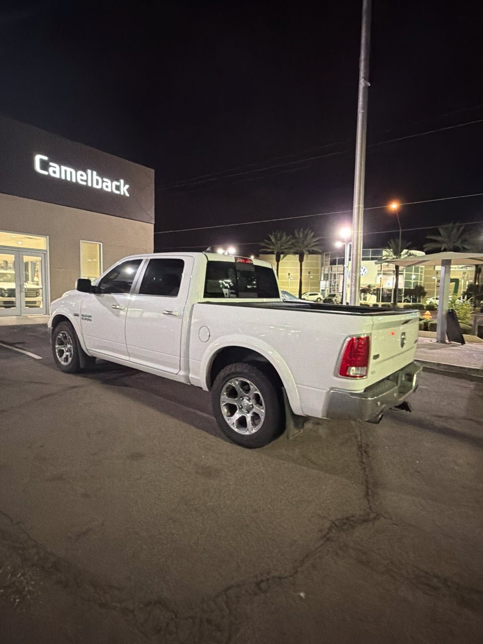 Used 2015 RAM 1500 Laramie w/ Convenience Group AWD/4WD image 15