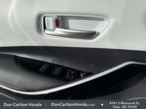 Used 2025 Toyota Corolla XSE image 9