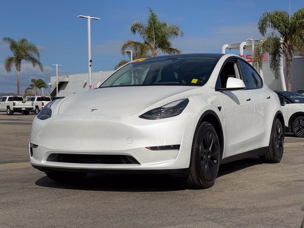 Used 2024 Tesla Model Y Long Range RWD image 4