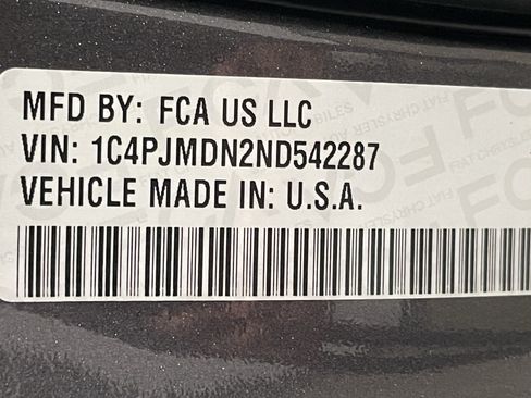 Used 2022 Jeep Cherokee Limited w/ Elite Package AWD/4WD image 25