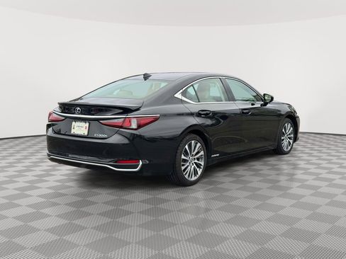 Used 2021 Lexus ES 300h w/ Premium Package FWD image 7