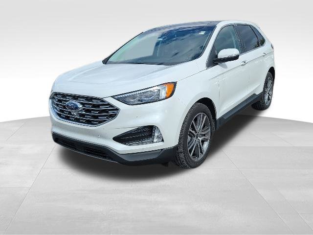 Used 2024 Ford Edge Titanium w/ Equipment Group 301A AWD/4WD image 7