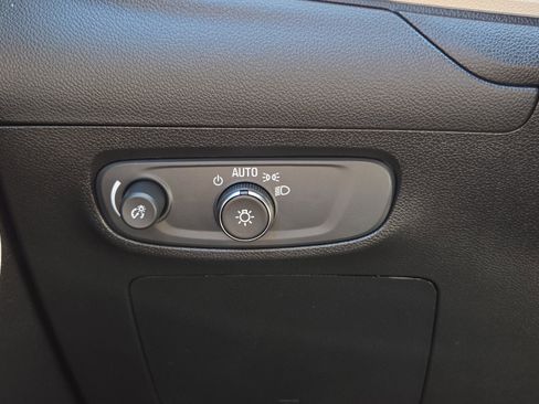 Used 2024 Buick Encore GX Sport Touring image 25