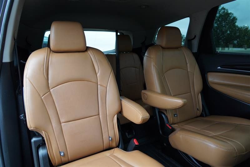 Used 2020 Buick Enclave Essence FWD image 74