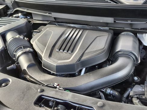 Used 2025 Buick Enclave Sport Touring w/ Super Cruise Package image 30