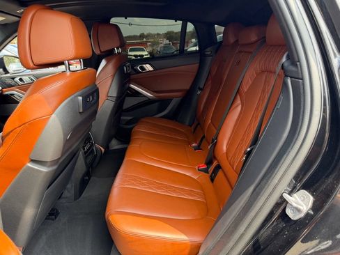 Used 2021 BMW X6 M50i w/ Executive Package AWD/4WD image 18