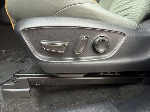 Used 2024 Toyota Tacoma Trailhunter image 28