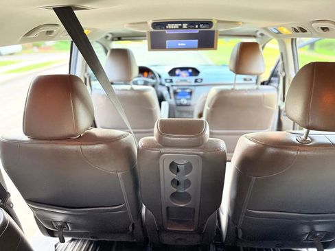 Used 2014 Honda Odyssey Touring Elite image 17