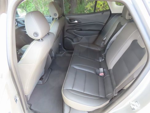 New 2026 Chevrolet Trax ACTIV w/ Sunroof Package image 25