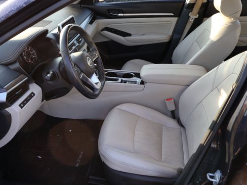 Used 2020 Nissan Altima 2.5 Platinum image 38