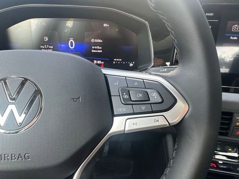 New 2025 Volkswagen Jetta SE image 28