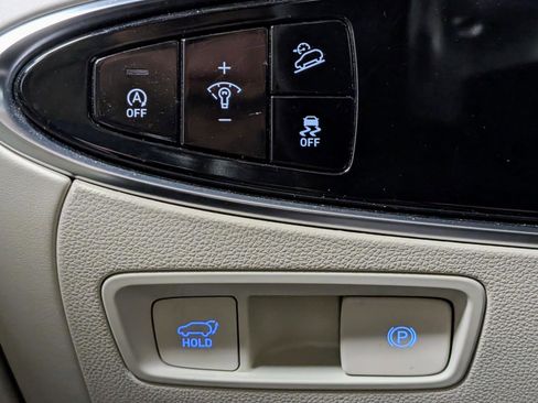 Used 2023 Genesis GV70 2.5T w/ Cargo Package image 28