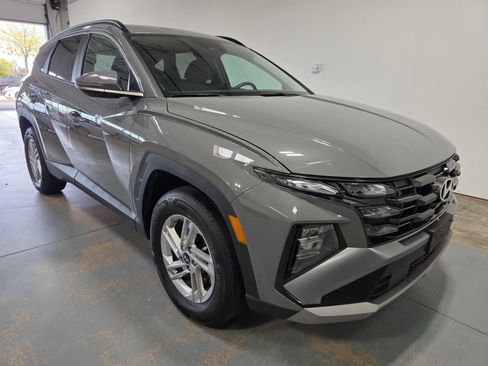 Used 2025 Hyundai Tucson SEL AWD/4WD image 8