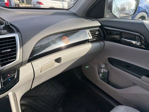 Used 2016 Honda Accord LX image 29