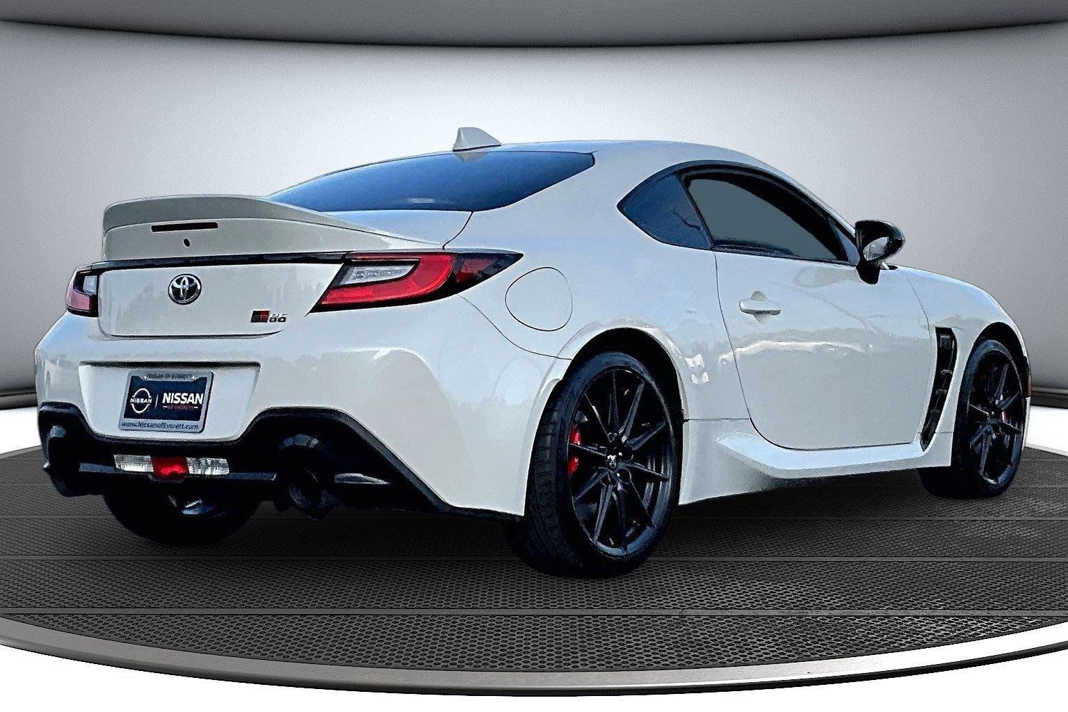Used 2024 Toyota GR86 Premium w/ Performance Package RWD image 7