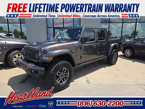 Used 2026 Jeep Gladiator Mojave AWD/4WD image 1