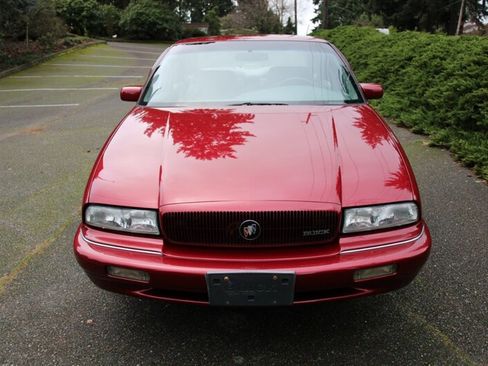 Used 1995 Buick Regal Custom image 9