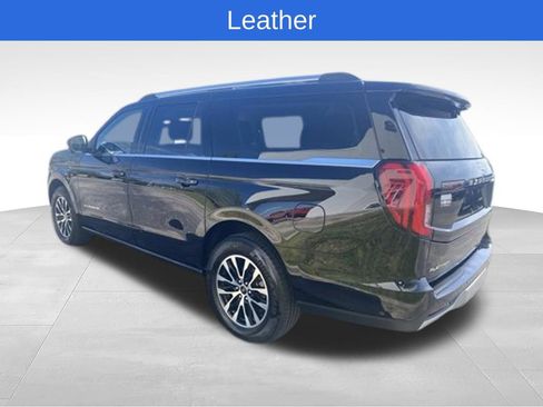 Used 2025 Ford Expedition Max Platinum AWD/4WD image 9