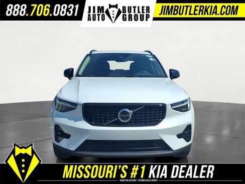 Used 2026 Volvo XC40 B5 Plus AWD/4WD image 23